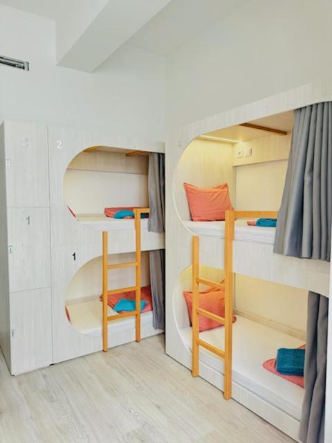 Fantasy Hostel Porto Ngoại thất bức ảnh